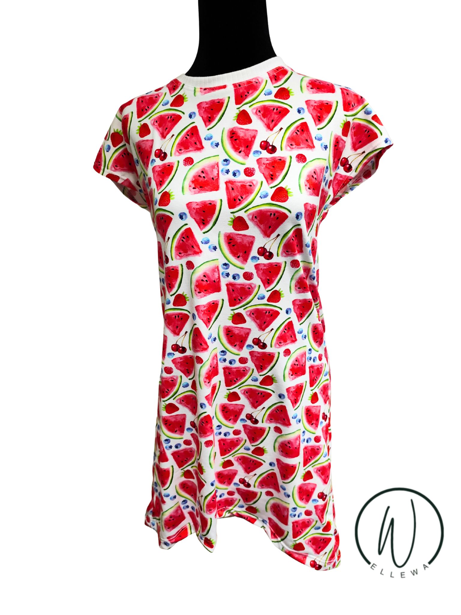 Šaty s přinechaným rukávem