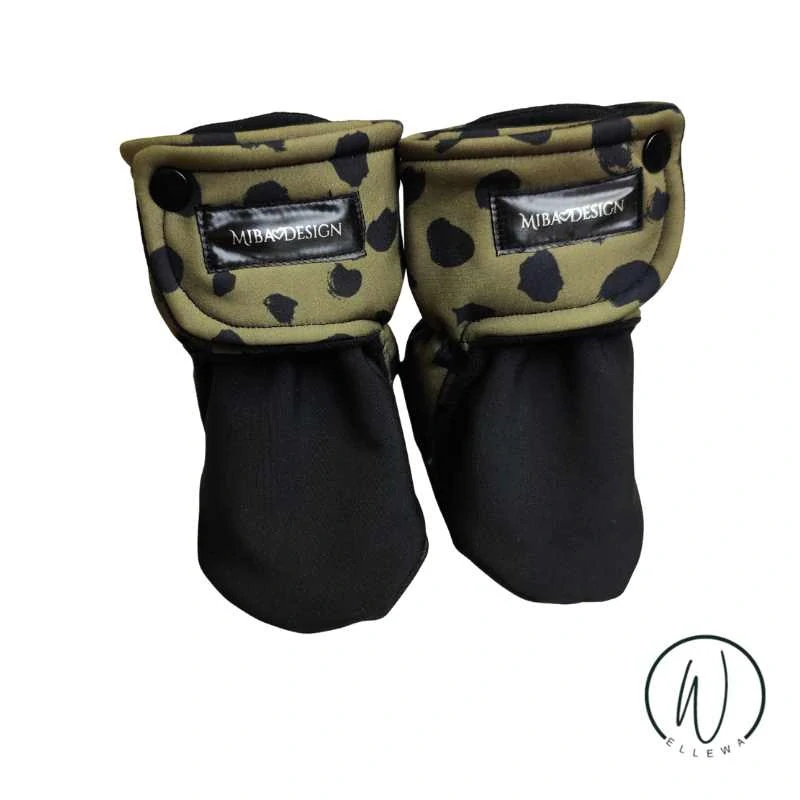 Capáčky softshell/fleece-Thaki tečky