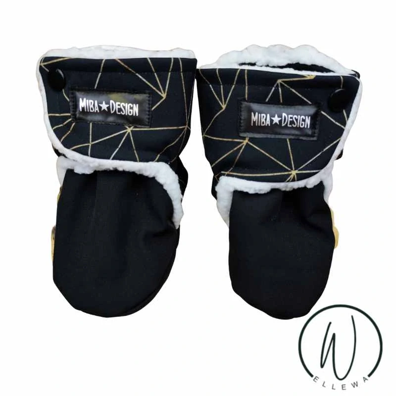 Capáčky softshell/beránek - geo tvary