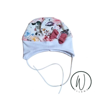 Čepička s mašličkou -květy bílé