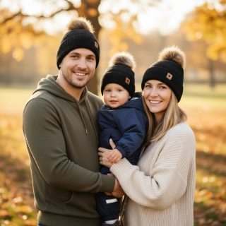 Zimní čepice pletenina -černá 